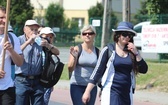 Pielgrzymi hałcnowscy na trasie - w Pisarzowicach - 2019