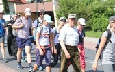 Pielgrzymi hałcnowscy na trasie - w Pisarzowicach - 2019