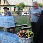 (Dłuższy) postój pielgrzymów hałcnowskich w Wilamowicach - 2019