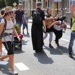 Grupa 4 i 8 - wyjście pielgrzymów hałcnowskich z Wilamowic 2019