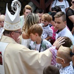 Wprowadzenie relikwii świętych dzieci fatimskich do sądeckiej fary