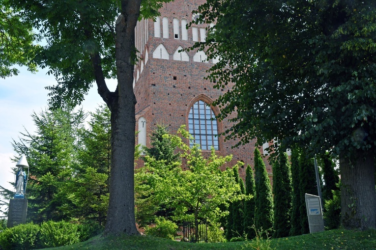 Kościół Mariacki w Sławnie po remoncie