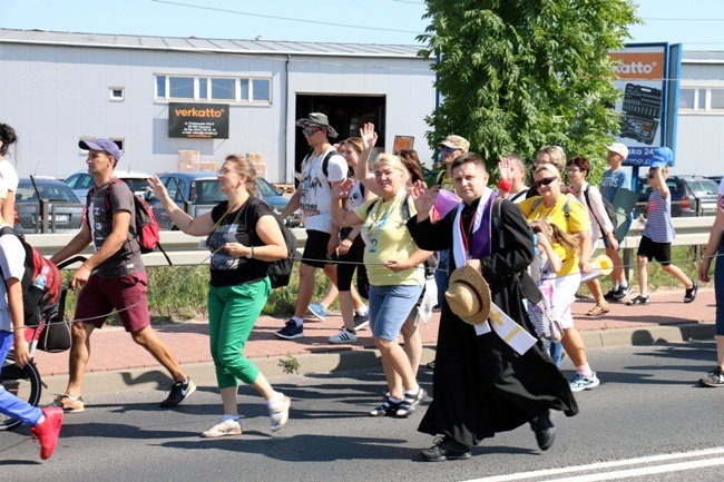 Kolumna z Opoczna na radomskiej pielgrzymce