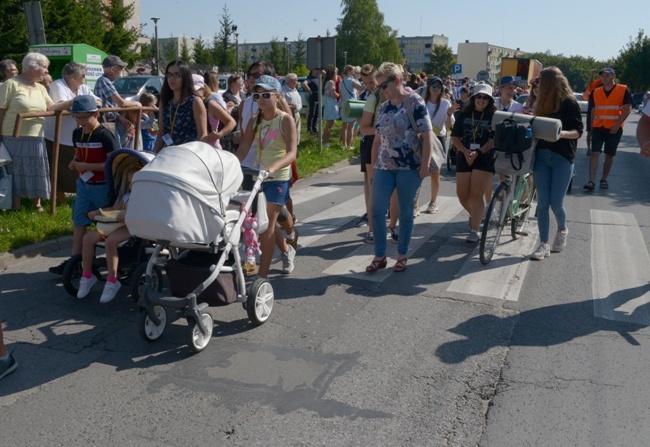 Kolumna z Opoczna na radomskiej pielgrzymce