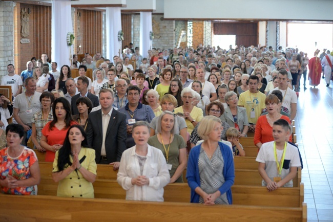 Kolumna z Opoczna na radomskiej pielgrzymce