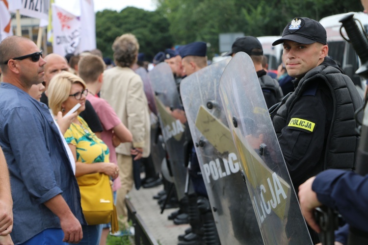 Wokół marszu równości w Płocku