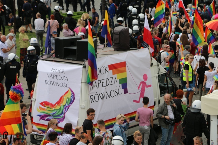 Wokół marszu równości w Płocku