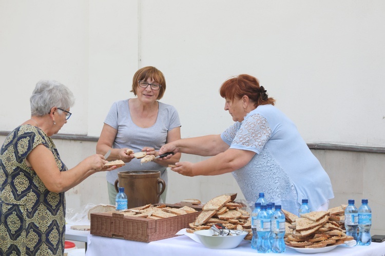 Pielgrzymi hałcnowscy w gościnie w Bielanach - 2019