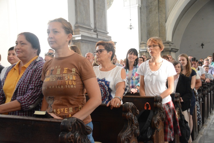 Nysa. Msza św. rozpoczynająca pielgrzymkę