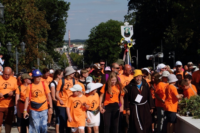 Wejście 39. Pieszej Pielgrzymki Krakowskiej na Jasną Górę