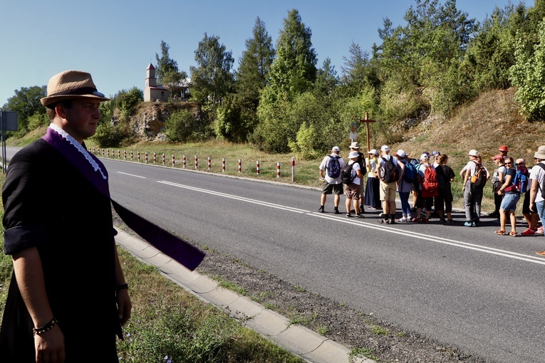 Gdańska grupa biało-żółta na górce przeprośnej