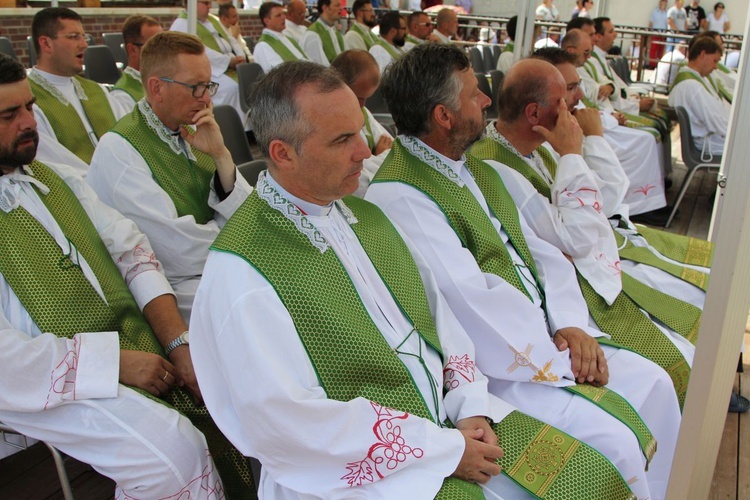 Oczekiwanie na pieszych pielgrzymów jasnogórskich i Msza święta - 2019