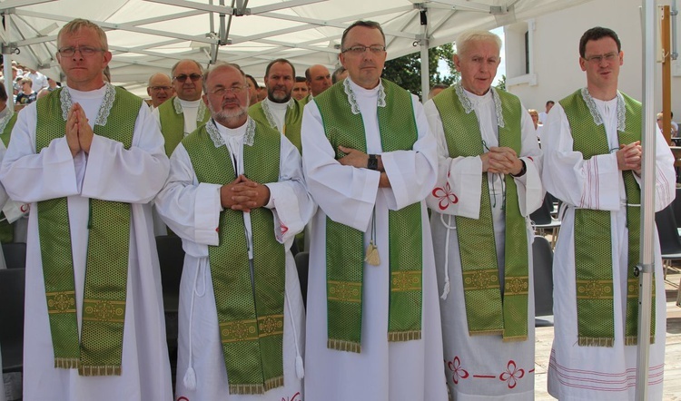 Oczekiwanie na pieszych pielgrzymów jasnogórskich i Msza święta - 2019