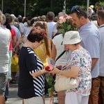 Oczekiwanie na pieszych pielgrzymów jasnogórskich i Msza święta - 2019