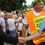 Powitanie 28. Pielgrzymki Diecezji Bielsko-Żywieckiej - grupy hałcnowskie na Jasnej Górze - 2019; cz. 1