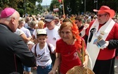 Powitanie 28. Pielgrzymki Diecezji Bielsko-Żywieckiej - grupy hałcnowskie na Jasnej Górze - 2019; cz. 2