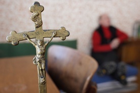 Za wierność Bogu czasem płaci się samotnością...