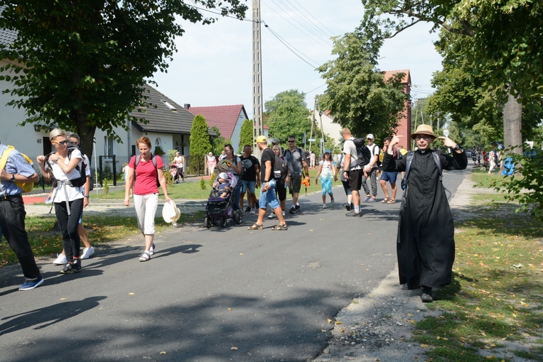 Pielgrzymkowy postój w Suchym Borze