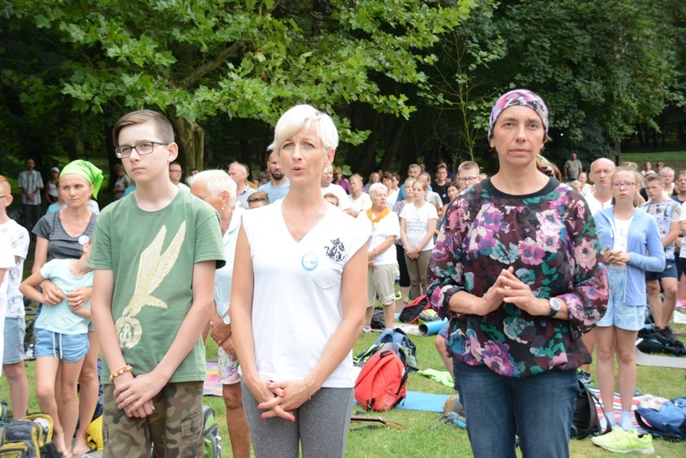 Pielgrzymkowa Eucharystia w Kamieniu Śląskim