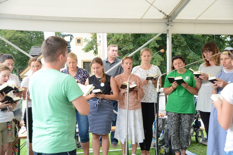 Pielgrzymkowa Eucharystia w Kamieniu Śląskim