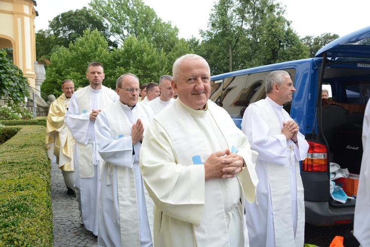 Pielgrzymkowa Eucharystia w Kamieniu Śląskim