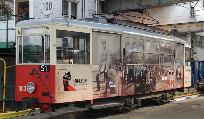 Śląskie. Tramwaj Powstańczy wyjeżdża na ulice regionu [ZDJĘCIA]