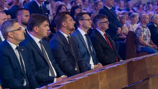 Widowisko nt. I powstania śląskiego w katedrze w Katowicach