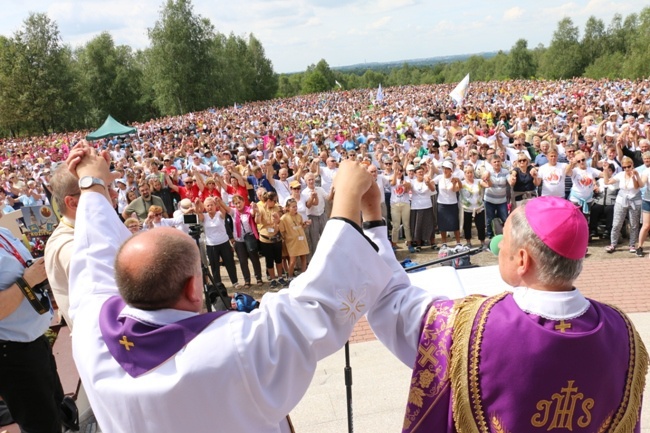 Pielgrzymi na Przeprośnej Górce