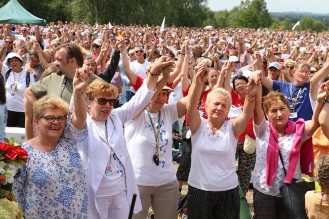 Pielgrzymi na Przeprośnej Górce