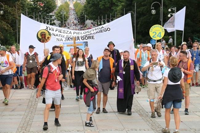 Pielgrzymka radomska - kolumny radomskie