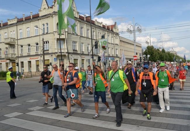 Pielgrzymka radomska - kolumny radomskie