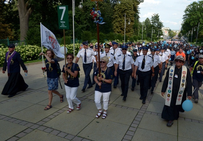 Pielgrzymka radomska - kolumny radomskie