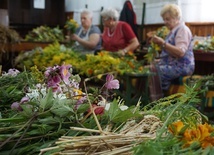 Bukiety na uroczystość Matki Boskiej Zielnej