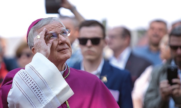 Z wypowiedzi abp. Marka Jędraszewskiego jasno wynika, że nie chciał obrazić osób o odmiennej orientacji, jedynie skomentował to, co dzieje się wokół nas w sferze kultury, obyczaju i prawa.