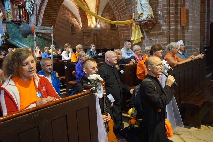 Pielgrzymka na Jasną Górę. Pomarańczowi już w drodze