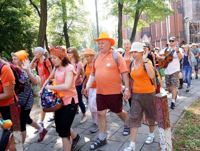 Gliwicka Piesza Pielgrzymka na Jasną Górę - rozpoczęcie w katedrze