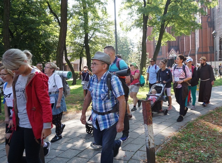 Gliwicka Piesza Pielgrzymka na Jasną Górę - rozpoczęcie w katedrze