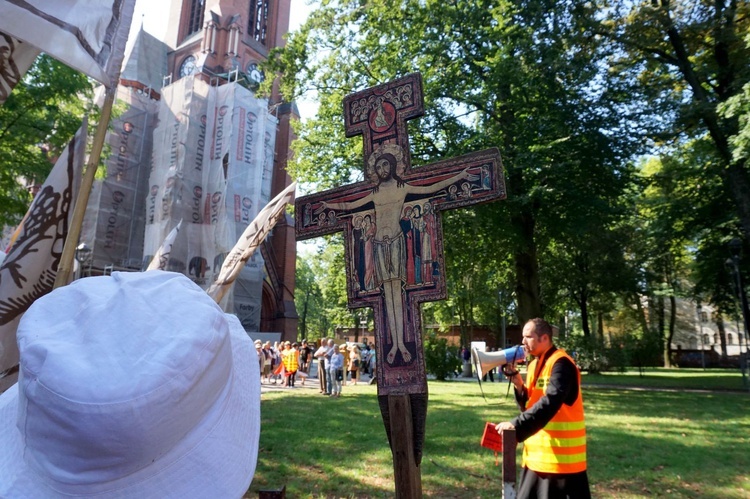 Gliwicka Piesza Pielgrzymka na Jasną Górę - rozpoczęcie w katedrze