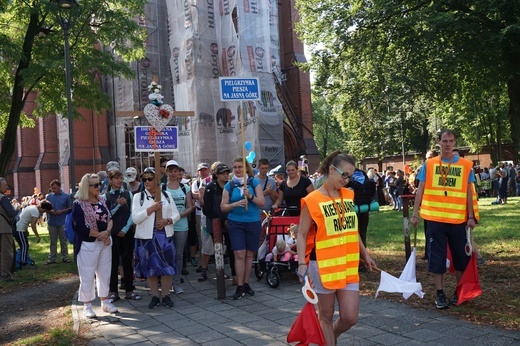 Gliwicka Piesza Pielgrzymka na Jasną Górę - rozpoczęcie w katedrze