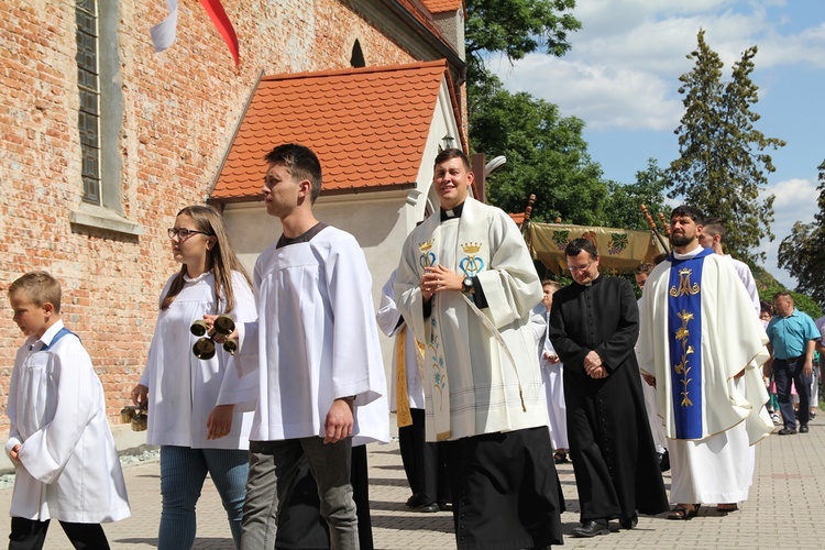 15 sierpnia w Ligocie Książęcej z pielgrzymami z Namysłowa i okolic