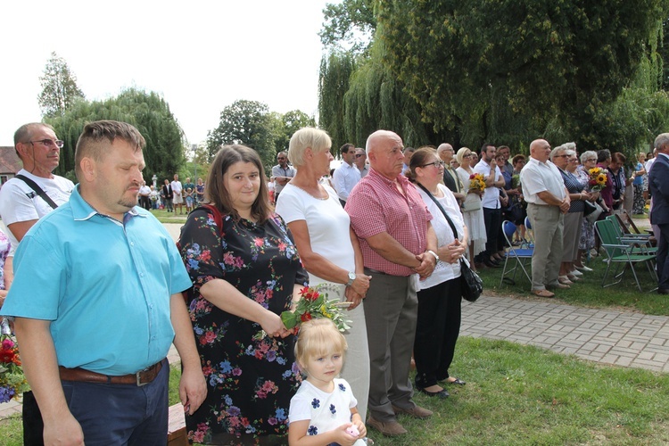 15 sierpnia w Ligocie Książęcej z pielgrzymami z Namysłowa i okolic