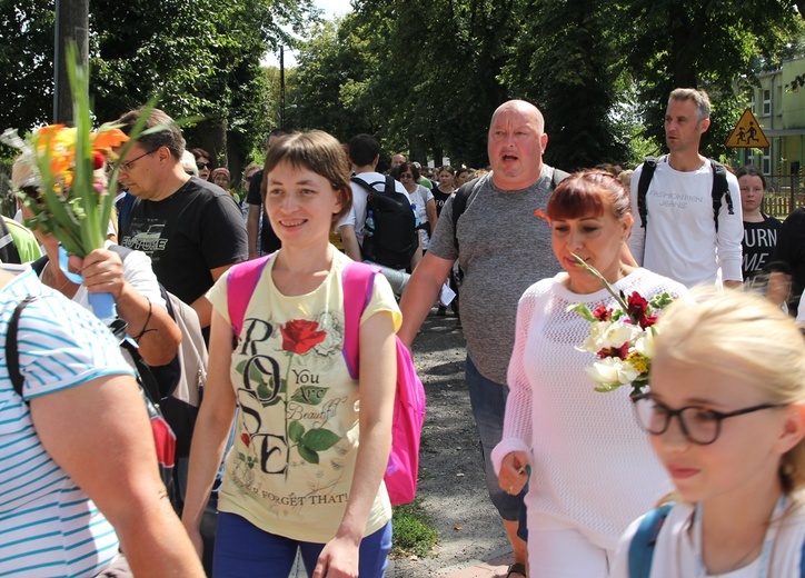 15 sierpnia w Ligocie Książęcej z pielgrzymami z Namysłowa i okolic