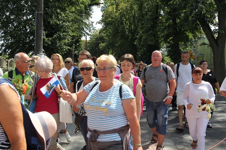 15 sierpnia w Ligocie Książęcej z pielgrzymami z Namysłowa i okolic