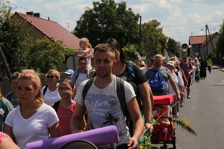 15 sierpnia w Ligocie Książęcej z pielgrzymami z Namysłowa i okolic