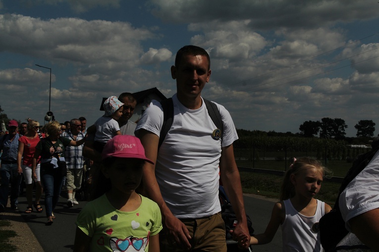 15 sierpnia w Ligocie Książęcej z pielgrzymami z Namysłowa i okolic