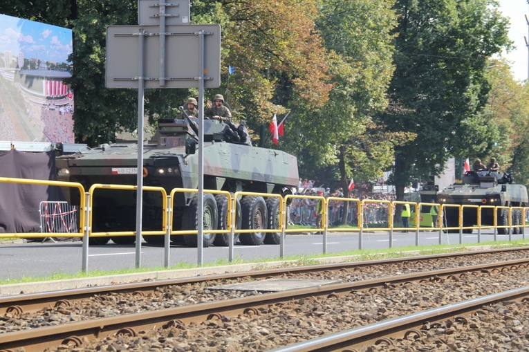 Defilada "Wierni Polsce" w Katowicach