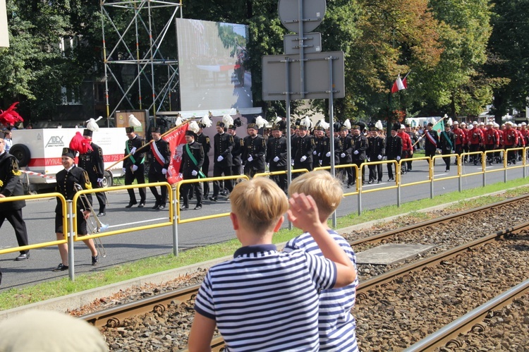 Defilada "Wierni Polsce" w Katowicach