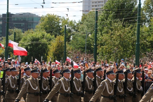 Katowice. Defilada "Wierni Polsce"