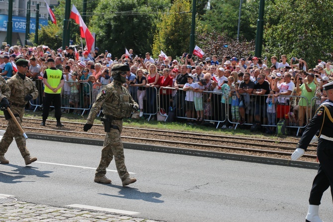 Katowice. Defilada "Wierni Polsce"