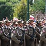 Katowice. Defilada "Wierni Polsce"